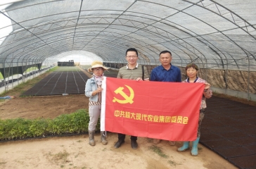 產(chǎn)業(yè)鏈上黨旗飄，技能服務(wù)促民富——超大黨委組織開辦臨洮縣產(chǎn)業(yè)工人培訓(xùn)班